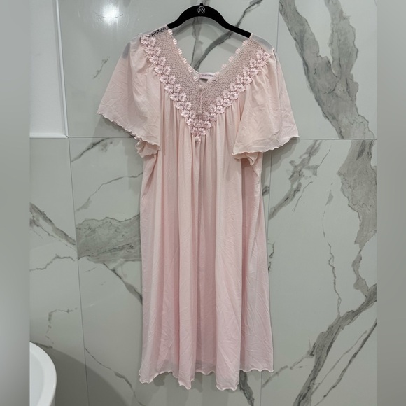 Vintage Shadowline Elegant Pink Lace Nightgown - Picture 1 of 6
